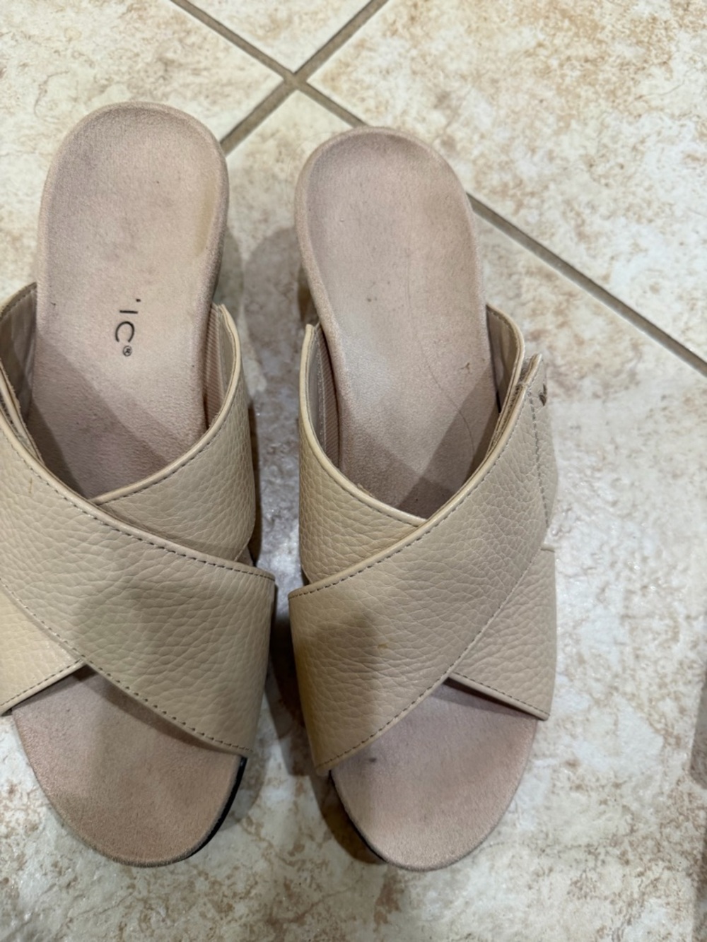 Vionic Beige Crisscross Slip-On Mules
